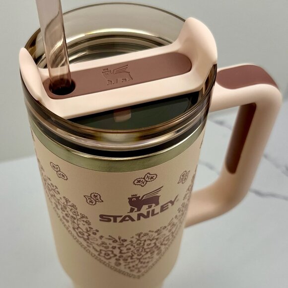 Mesa Rose Stanley Collection 30oz Tumbler Limited Edition, Conch Floral Bandana - Picture 2 of 8